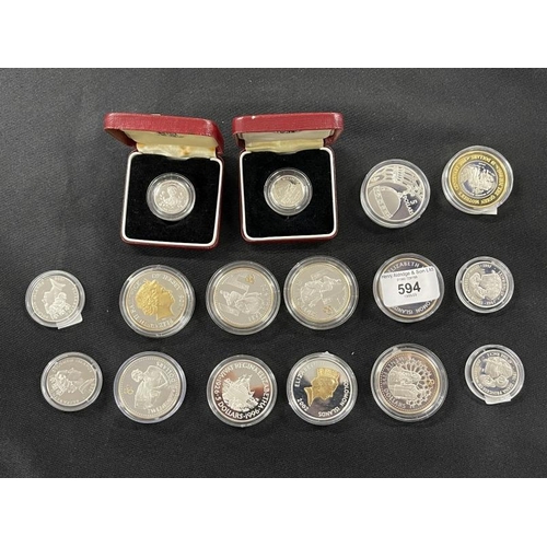 594 - Coins/Numismatics: Solomon Islands 2 x 2002 Golden Jubilee $5 silver/gold proof coins and proof $10 ... 