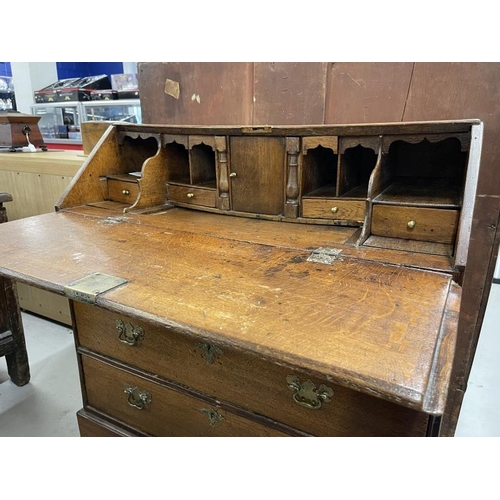 87 - 18th cent. Figured oak drop well bureau, two short over two long drawers with drop handles, the insi... 