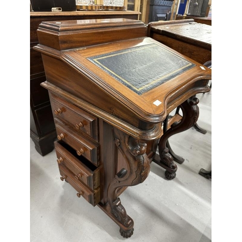 38 - Late 20th cent. Mahogany Davenport with four drawers on either side, the slope over eight drawers an... 