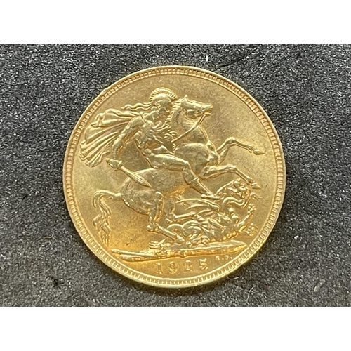 482 - Coins/Gold: George V Sovereign 1925 Sydney Mint.