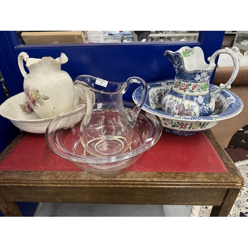 1 - 19th cent. Glass & Ceramics: Copeland Spode chinoiserie washstand bowl and jug with dark blue floral... 