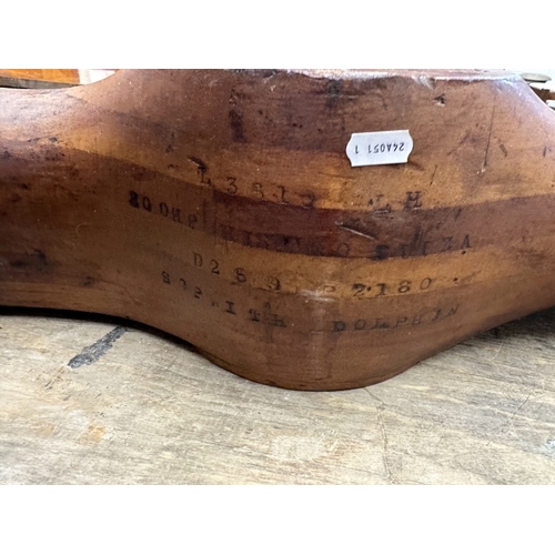 112 - Aviation: Mahogany propeller WWI c1900-1920 stamped 9626. Made by T. Watkins for a bi-plane Sopworth... 