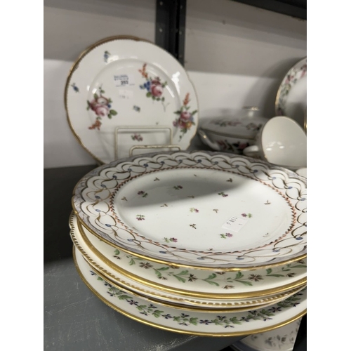 202 - Ceramics: Late 18th/19th cent. Paris porcelain plates, including Dihl et Duerhard, Bordeaux, rue de ... 