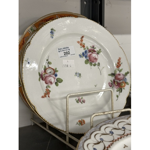 202 - Ceramics: Late 18th/19th cent. Paris porcelain plates, including Dihl et Duerhard, Bordeaux, rue de ... 