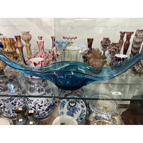 436 - 20th cent. Continental Glass: Large collection of end of day and Vaseline glass. Approx. 50... 