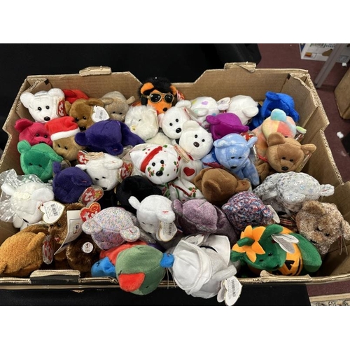 364 - Toys: Large collection of Tye Beanie Babies including some unusual examples. (Approx. 52)... 