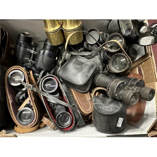 410 - Binoculars: Eighteen pairs of binoculars and eleven cases, leather, canvas, etc. Various makers.... 