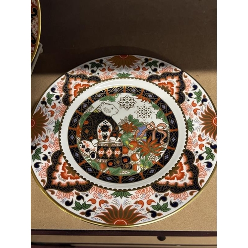 492 - Ceramics: 20th cent. Royal Crown Derby Christmas plates with limited edition certificates, designed ... 