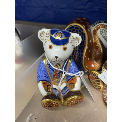 494 - Paperweights: Royal Crown Derby paperweights to include seated teddy with drum, gold button 11cm, se... 