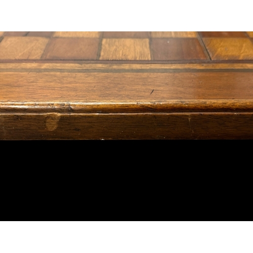 257 - R.M.S. TITANIC: An exceptional oak chessboard made from Titanic wreck wood by William Parker, a Nova... 