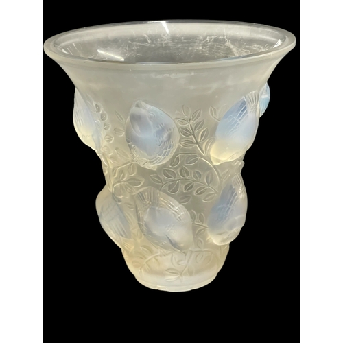 507 - 20th cent. Glass: Lalique: Rare St. Francois glass vase with opalescent stencilled R. Lalique, Franc... 