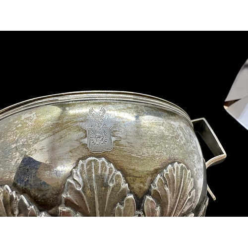 653 - Russian Silver: 19th cent. Lidded sugar bowl with acanthus leaf strap work to both base and lid and ... 