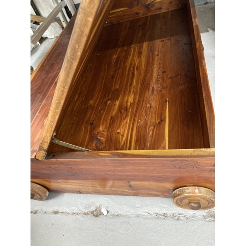 17 - 20th cent. Furniture: Red pine under-bed storage box decorated with acid-etched ancient pine tree de... 