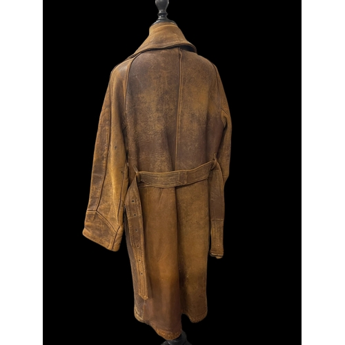 312 - Militaria: WW1 Royal Flying Corps (RFC) flying coat, private purchase tan leather flight coat button... 