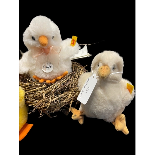 401 - Steiff Toys: Small white chick in a nest, grey chick, yellow chick, large owl and small brown owl.... 