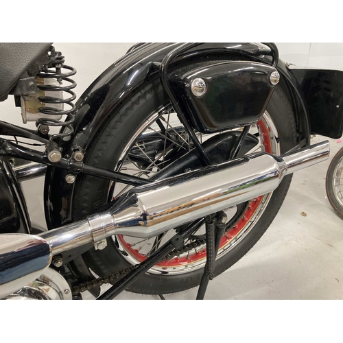 64 - Classic Motorcycles: 1938 fully restored Levis B Special, first registered 31st October 1938. 247cc ... 