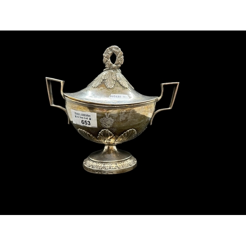 653 - Russian Silver: 19th cent. Lidded sugar bowl with acanthus leaf strap work to both base and lid and ... 