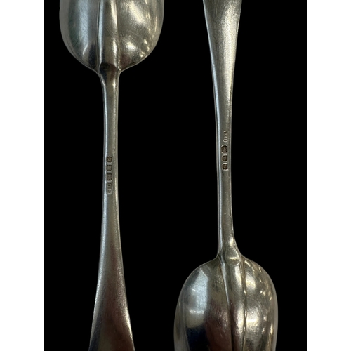 695 - Hallmarked Silver: Rattail cutlery hallmarked London, soup spoons x 6, dessert spoons x 6, dinner fo... 