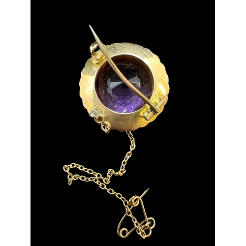 792 - Hallmarked Jewellery: 15ct gold brooch set with a central amethyst within a border of seed pearls, 2... 