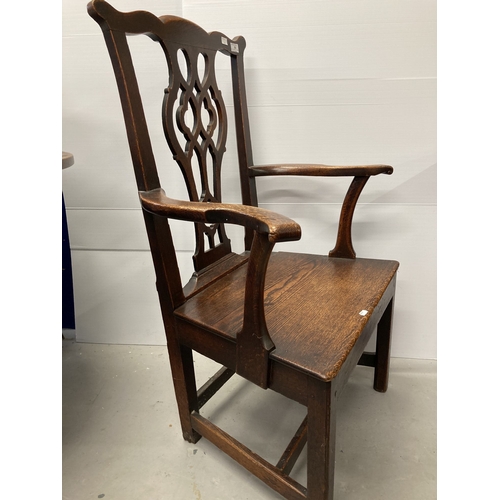 89 - Furniture: 18th cent. Oak carver with central pierced splat back.