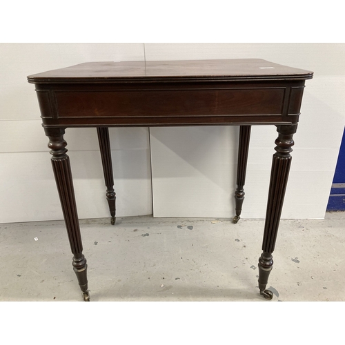 101 - 19th cent. Mahogany side table 19th cent. Mahogany side table with single freezer drawer, fluted leg... 