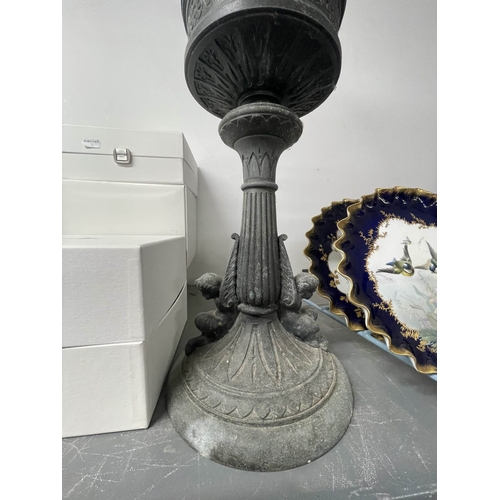 231 - Lighting: 20th cent. Oil lamp on single column with decorative shade. 27ins.