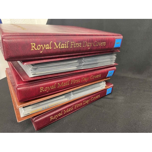 256 - Stamps: British Post Office and Royal Mail Mint stamps presentation packs, most with corresponding f... 