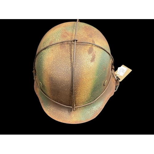 277 - Militaria: Third Reich WWII German Army M42 Pattern steel helmet, Normandy camouflage paintwork.
Ple... 