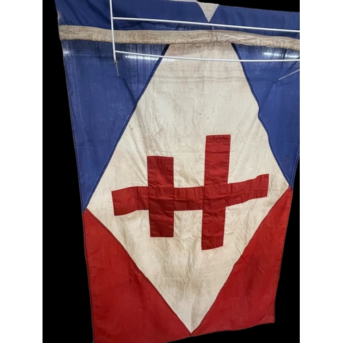 311a - Militaria: WWII Free French Navy flag. Approx. 35ins. x 62ins.