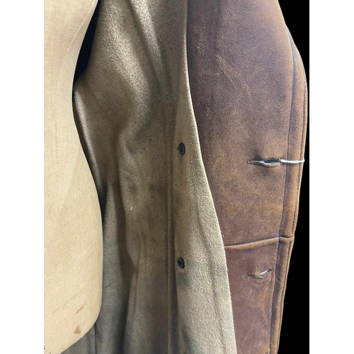 312 - Militaria: WW1 Royal Flying Corps (RFC) flying coat, private purchase tan leather flight coat button... 