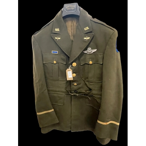 312b - Militaria: WWII American Army Air Force Officers Service dress jacket, 8th Airforce patch.... 