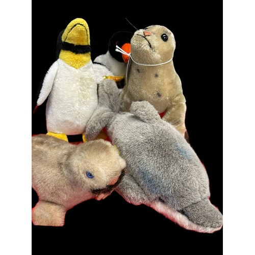 391a - Steiff Toys: Small seal, dolphin, walrus and two penguins. (5)