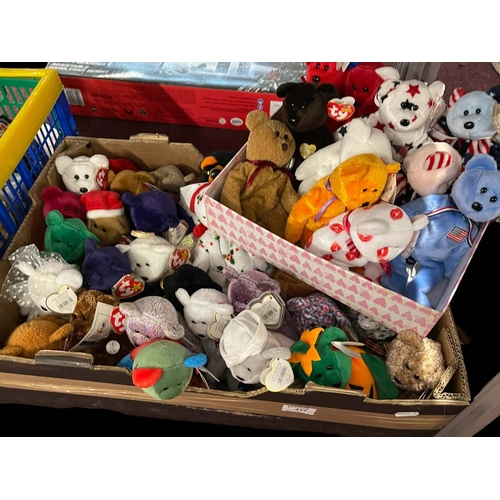 413 - Toys: Large collection of Tye Beanie Babies including some unusual examples. (Approx. 52)... 