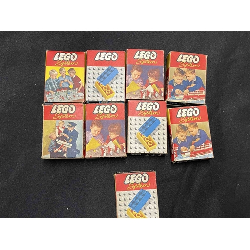 419 - Toys: 1950s Lego System sets numbered 212, 231, 232, 233, 242, 245, 270, 283 and 509 contents includ... 