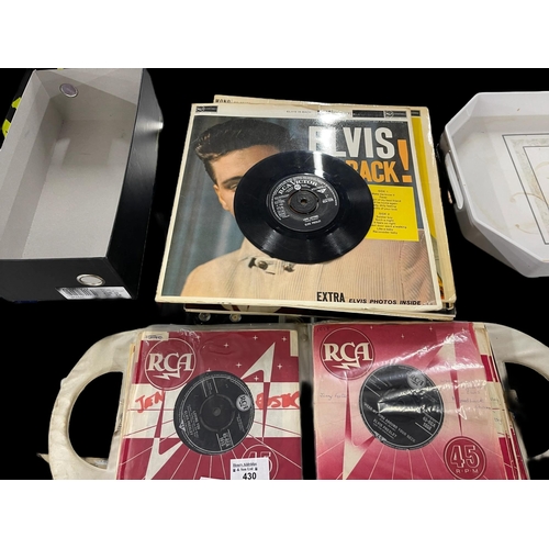 430 - Records: Collection of approx. 25 Elvis Presley 45s on the RCA label, seven 33s including Elvis in G... 