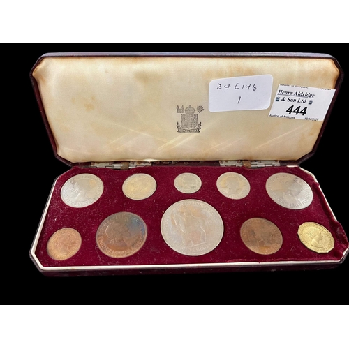 444 - Coins: 1953 uncirculated coins in fitted case Coronation Set Royal Mint.