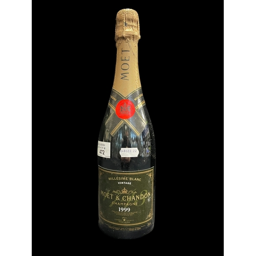 472 - Champagne: Moet and Chandon 1999, a blend of Chardonnay, Pinot Noir and Pinot Meunier, on the nose t... 