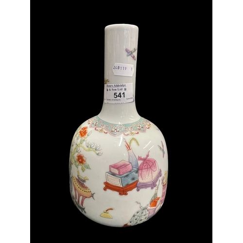 541 - Ceramics: Chinese Famille rose mallet vase enamelled with precious objects, Qianlong marks, but late... 