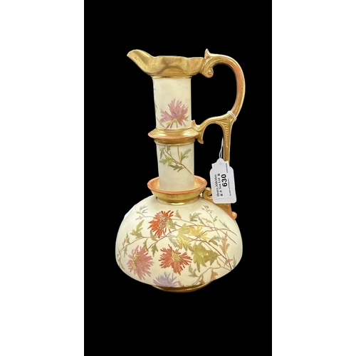 630 - 19th cent. Ceramics: Royal Worcester ewer pitcher jug with floral decoration and gilt highlights. No... 