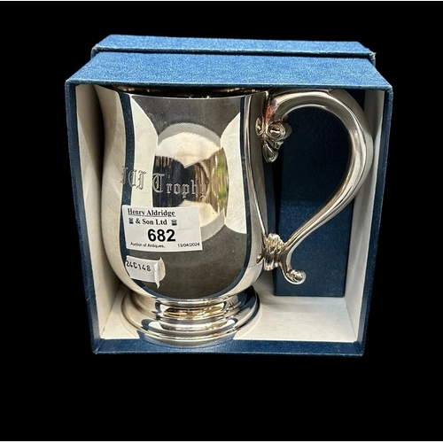 682 - Hallmarked Silver: Baluster Tankard, Sheffield 1975, engraved 'ICI Trophy' to one side. With origina... 