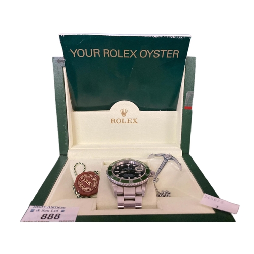 888 - Watches: Rare Rolex stainless steel automatic Kermit flat 45 Submariner with Rolex service card, Box... 