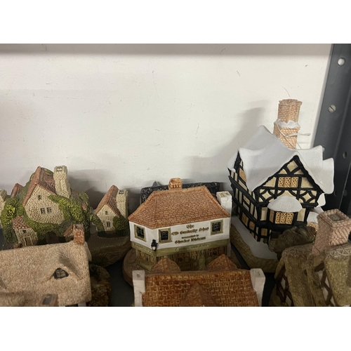 246 - Lilliput Lane: Thimble Cottage, Little Scrumpy, Petticoat Cottage, Granny's Bonnet, Old Curiosity Sh... 