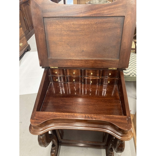 50 - Furniture: 20th cent. Reproduction mahogany Davenport, four side drawers, pen box, fitted interior.... 