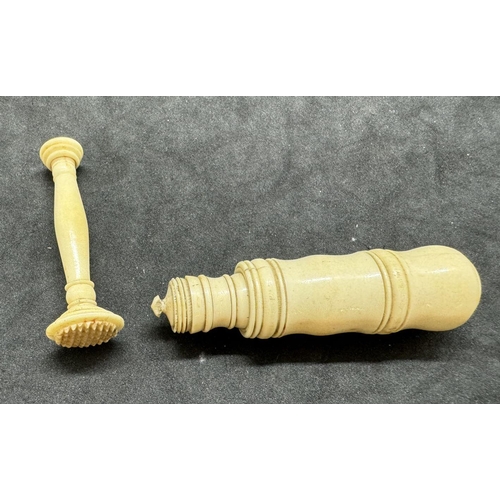 726 - Objects of Vertu: An early 19th century carved bone folding apple corer, maximum 11.2cm, together wi... 