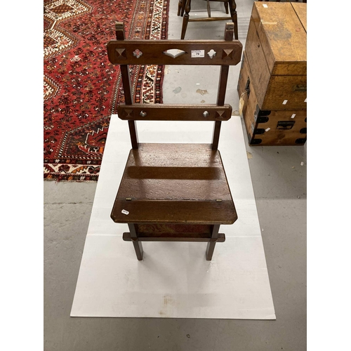 79 - 20th-cent furniture: Oak metamorphic library steps/chair.