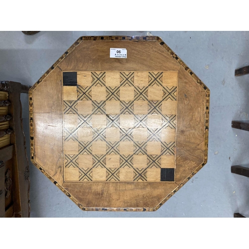 90 - Toys & Games: 19th cent. Walnut inlaid games/workbox of octagonal trumpet form on carved tripod ... 