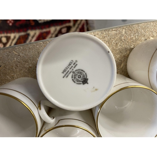 18 - Ceramics: Ceramics: Royal Worcester Contessa pattern part coffee set, comprising coffee pot, cream j... 