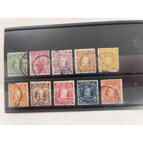 271 - Stamps Stamps: Three A4 looseleaf albums containing a large collection of Australian stamps from the... 