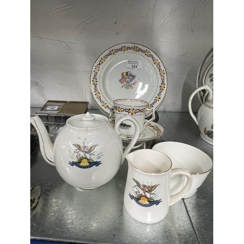 324 - WWI Royal Navy: / Royal Navy/WWI Interest: WWI Royal Navy: Propaganda and patriotic teaset c1918, cu... 