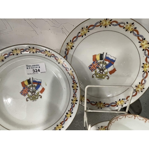 324 - WWI Royal Navy: / Royal Navy/WWI Interest: WWI Royal Navy: Propaganda and patriotic teaset c1918, cu... 